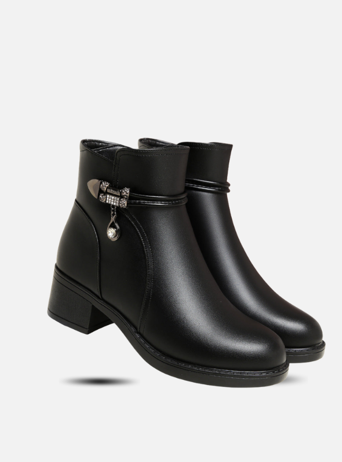 Soft Leather Comfortable Boots Fleece Shoes