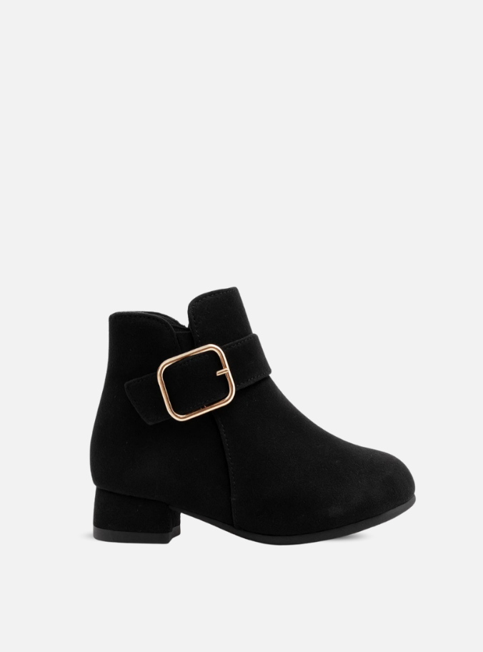 Perfect fit kids' boots from Korea